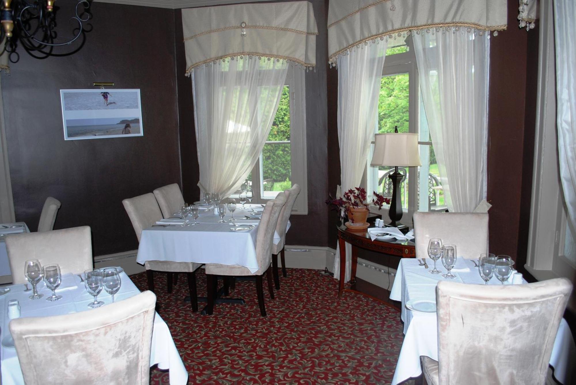 Chez Truchon Bistro-Auberge La Malbaie Εξωτερικό φωτογραφία