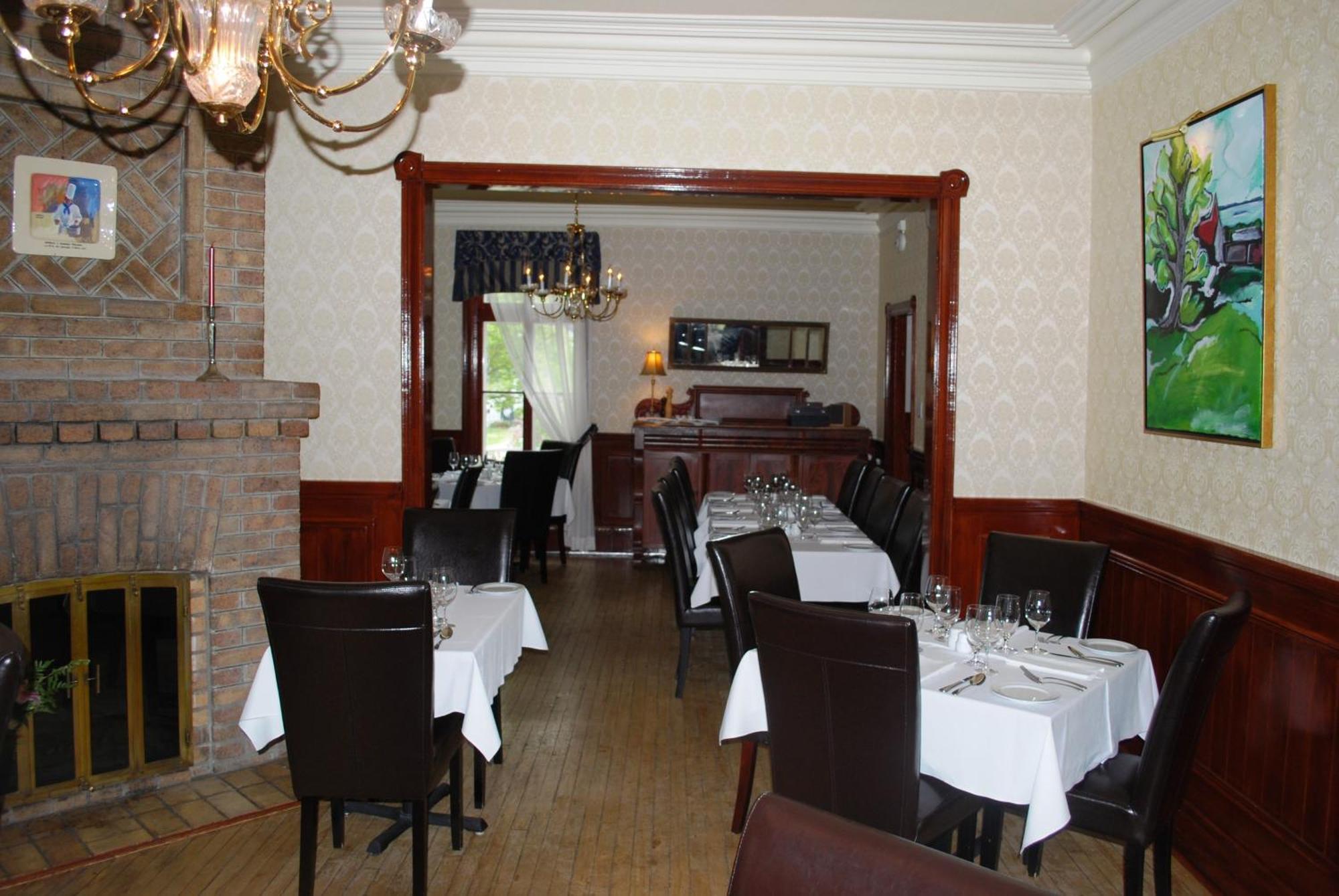 Chez Truchon Bistro-Auberge La Malbaie Εξωτερικό φωτογραφία